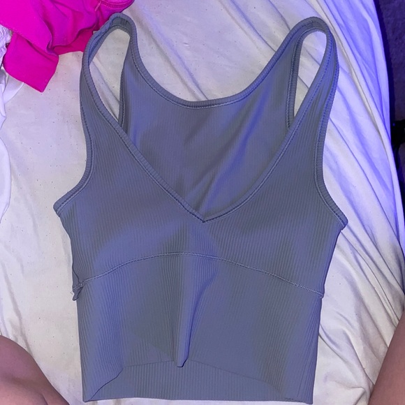 Lululemon Power Pivot Tank - Picture 2 of 3